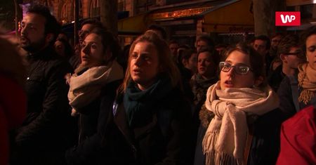 Śpiewali i płakali. Najbardziej wzruszające nagranie z Paryża