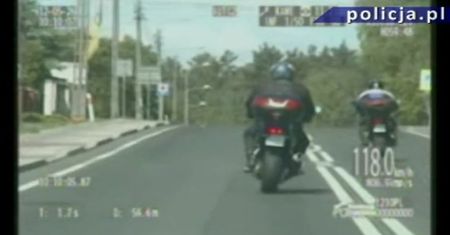 Szaleńcza jazda motocyklistów
