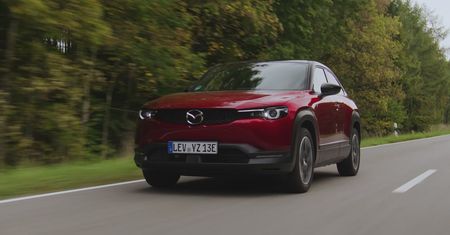 Test wideo: Mazda MX-30 - niemieccy kierowcy mogą protestować