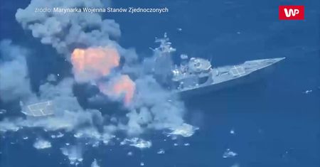 Były okręt USA został wielokrotnie trafiony na ćwiczeniach wojskowych. Nagranie z zatonięcia
