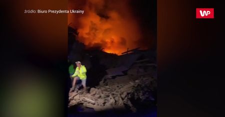 Wołodymyr Zełenski oskarża Rosję o "cyniczny" atak na ludność cywilną