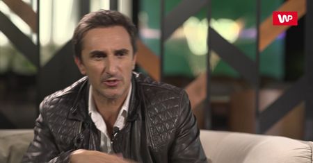 Sebastian Karpiel-Bułecka o wierze i śmierci taty. "Chciałem, żeby widział mnie w roli ojca. Nie udało się"
