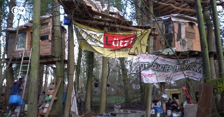 Protesty i starcia z policją w Niemczech. Wyburzą wieś dla węgla brunatnego