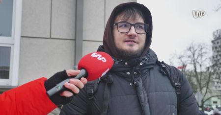 Czy na studniówce powinien być alkohol? Sonda