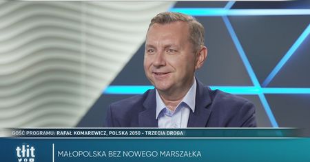 Tłit - Rafał Komarewicz