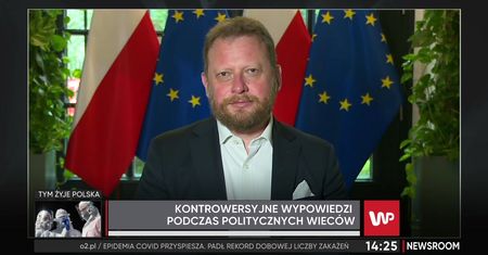 Emilewicz na Jasnej Górze. Szumowski: ja staram się siedzieć w tylnej ławce