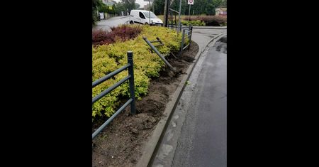 Wrocław. Na oczach policjantów wyrywał barierki. Został zatrzymany