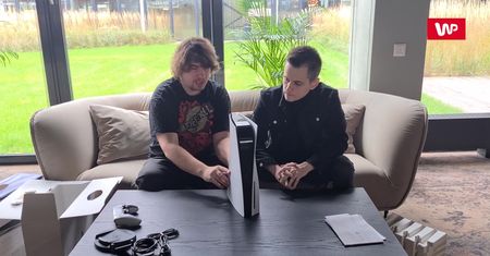 PlayStation 5 - otwieramy pudełko z konsolą