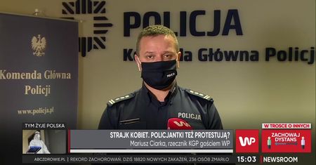 Strajk Kobiet. Rzecznik policji wprost: Zostaliśmy wciągnięci w ten spór przez polityków