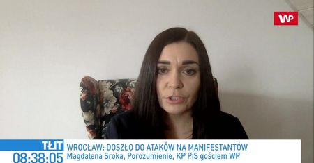 Strajk kobiet we Wrocławiu. Reakcja posłanki PiS Magdaleny Sroki na szokujące wideo