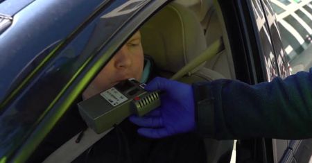 Nowe zasady kontroli drogowej. Policja wyjaśnia zmiany