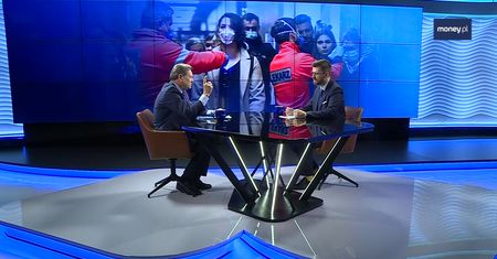 Balcerowicz wskazuje błędy rządu i ma jedną radę: "trzeba przestać być PiS-em"
