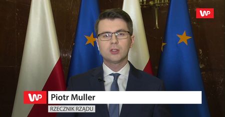 Koronawirus. Co z kontrolami na lotniskach? Rzecznik rządu Piotr Mueller: chcemy uszczelnić system