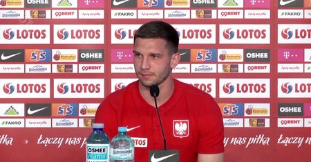 Jakub Świerczok pewny na boisku i poza nim. Dobrze wybrnął z odpowiedzią na trudne pytanie