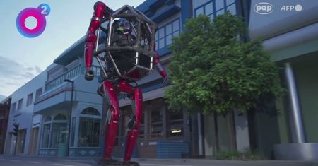To nie jest film SF, to nagranie z Chin. Pokazali "mecha" GD01