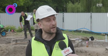 Niezwykłe odkrycie przy Pałacu Brühla. Ziemia ujawnia tajemnice II RP
