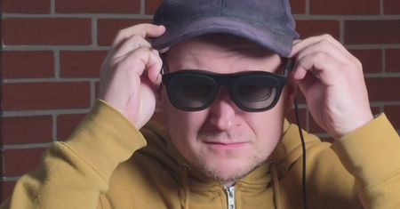 Google pokazał okulary przyszłości. Sprzęt pojawi się w 2026 r.