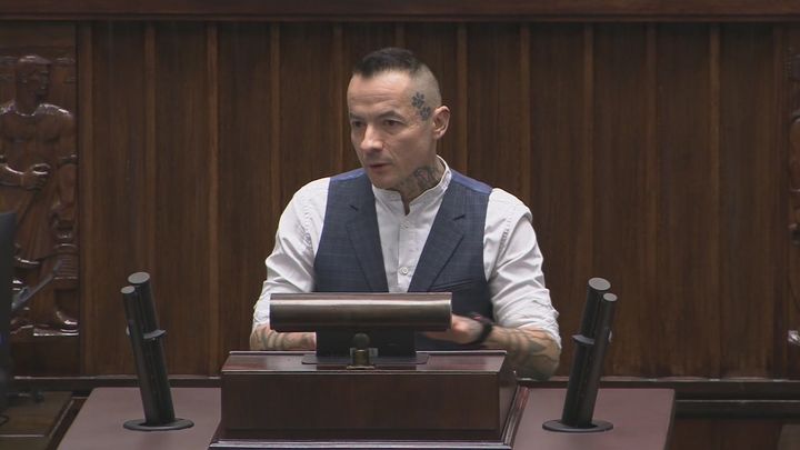 Skandal w Sejmie: Szydercze słowa w stronę posła gejowskiego