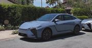 Wideo: nowy Lexus ES. Hybryda ORAZ elektryk!