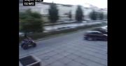 Uciekał przez centrum miasta na quadzie.