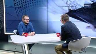 Zagraniczne wakacje. Karta czy gotówka?