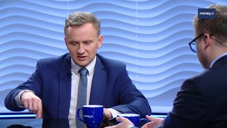 Pieniądze z OFE. "Rząd miał prawo je przejąć w całości"