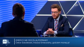 Emeryci już mają średnio 90 zł mniej miesięcznie. Co będzie w 2022?