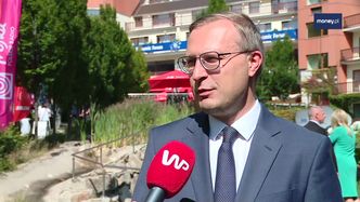 "Podwyżka stóp procentowych nieunikniona". Paweł Borys ma radę dla kredytobiorców