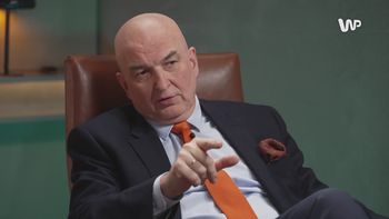 Sławomir Dębski: Nie wszyscy trafią na front. Broni się całe państwo