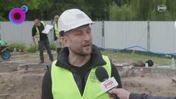 Niezwykłe odkrycie przy Pałacu Brühla. Ziemia ujawnia tajemnice II RP