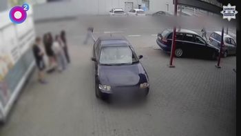 Przejechał kobietę. Tak zachował się potem. Nagranie ze Śląska