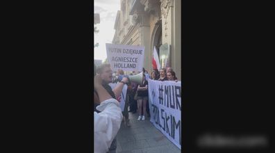 Protest przed pokazem filmu "Zielona granica" Agnieszki Holland