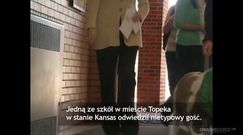 Miniaturowy konik w szkole