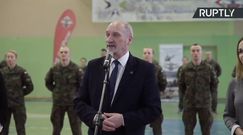 Macierewicz o programie "Samoobrona Kobiet": "Cel jest prosty. Polska jest krajem bezpiecznym"