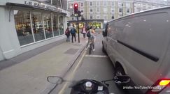 #dziejesiewmoto: rowerzystka mści się na kierowcy vana