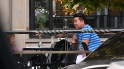 Pyzaty Bilguun Ariunbaatar stroi miny na spotkaniu z koleżanką