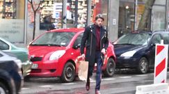 Janiak robi zakupy na ostatnią chwilę w spożywczym