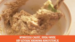 Domowy hummus z papryką. Pomysł na pyszną przekąskę