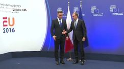 Donald Tusk i Andrzej Duda w identycznych strojach