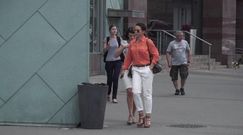 Rusin przymierza majtki na spodnie