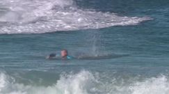 Surfer o ataku rekina. "Jestem szczęściarzem"