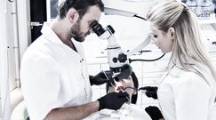 Zmiana rysów twarzy za pomocą aparatu [Specjalista radzi]