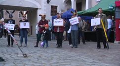 Obrońcy praw zwierząt protestowali w Szczecinie. "Krew to nie farba!"