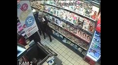 Okradziono sklep w Gnieźnie. Policja publikuje wizerunek osób mogących mieć związek z kradzieżą