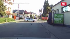 Policjanci zablokowali ulicę. Powód wzbudził podziw internautów