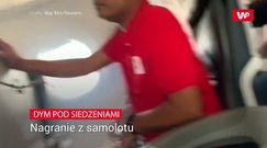 Dym pod siedzeniami. Nagranie pasażera w wnętrza samolotu