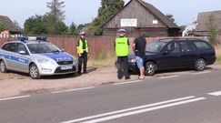 Zatrzymany przez policję kierowca miał w dowodzie rejestracyjnym niespodziankę. Mandat to nie koniec zmarwien