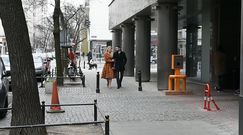 Katarzyna Bonda i Remigiusz Mróz czule obejmują się pod TVN-em