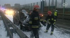 Pożar samochodu w okolicach Mostu Gdańskiego w Warszawie