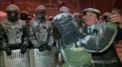 Ukraina - milicja usuwa barykady